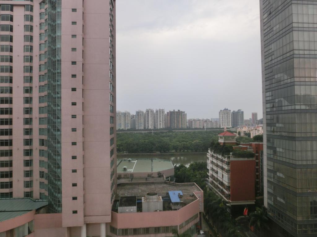 Ji Hotel Guangzhou Zhujiang New Town Exterior photo