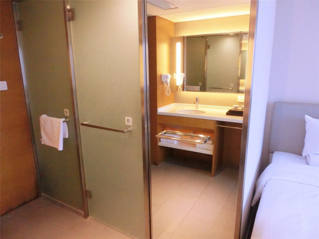 Ji Hotel Guangzhou Zhujiang New Town Exterior photo